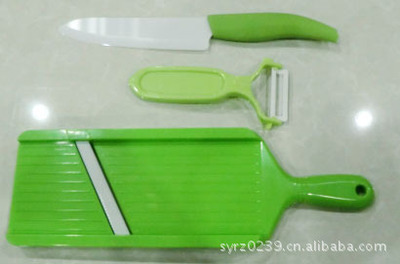 沈阳东北日用杂品市场卢惠娟日杂批发部 专业批发3件套陶瓷刀，质优价廉，现货充足